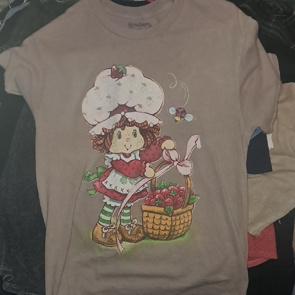 Strawberry Shortcake Graphic Tee - Brown